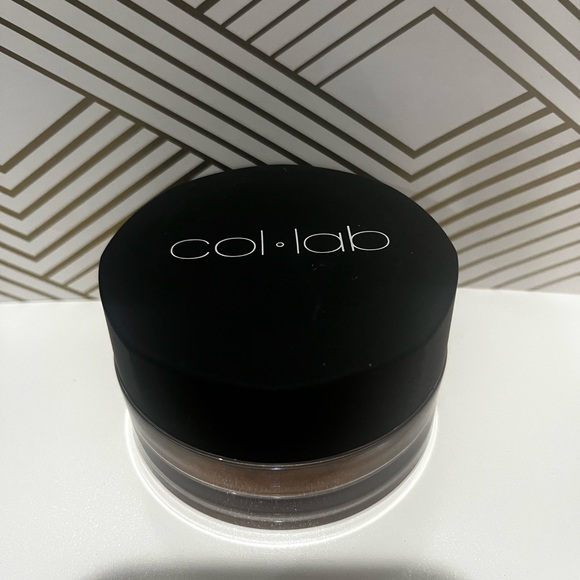 Col-lab Setting Powder - Picture 4 of 5